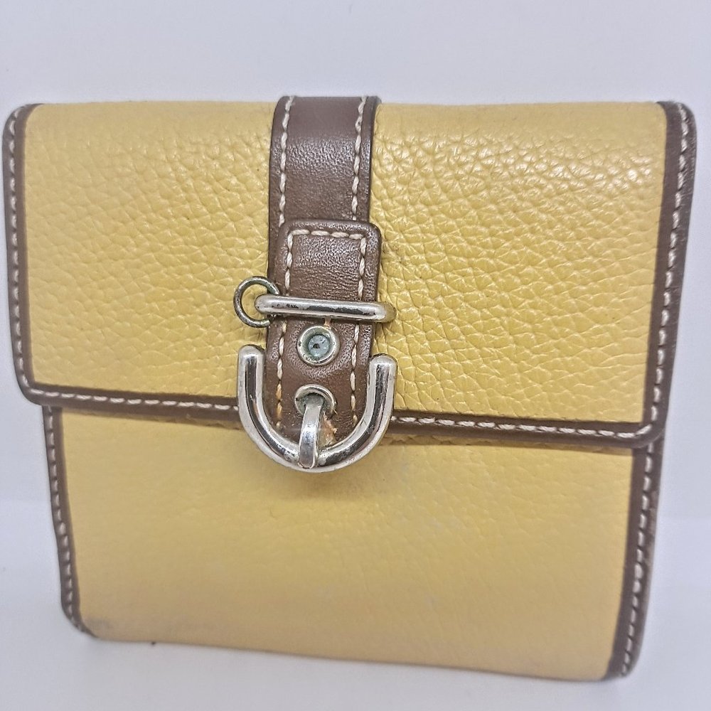 Rare COACH Vintage pebbled Leather Buckle Bifold Wallet